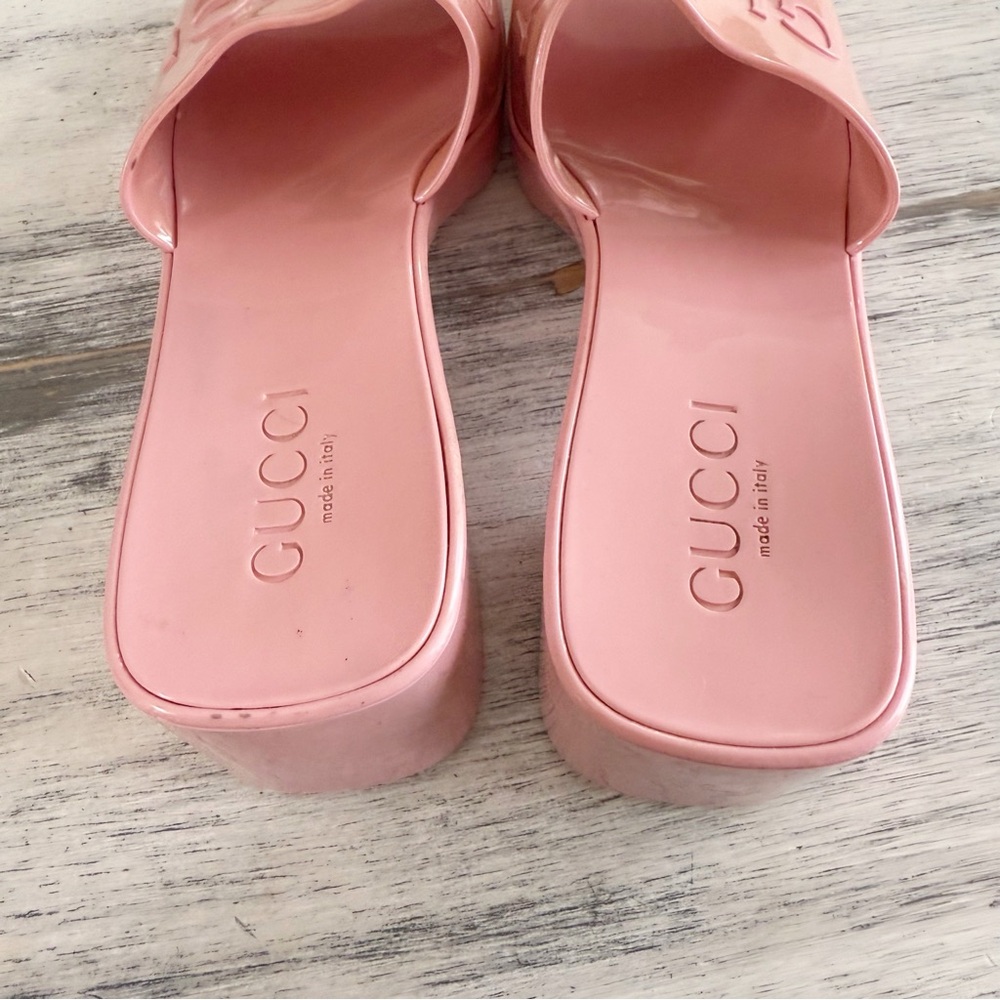 Gucci Pink Wild Rose Rubber Slides Heeled Mules Sandals size 39 - Picture 10 of 11